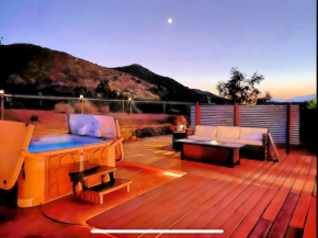 JT's Star Catcher Cabin - HOT TUB